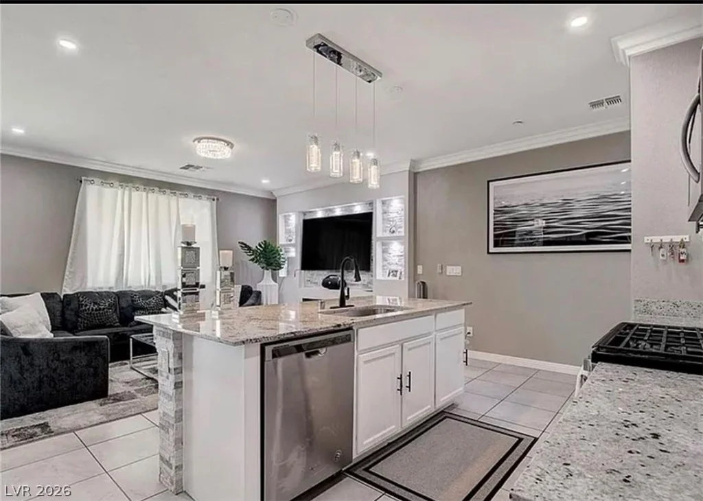 1637 Harvest Pecan, Las Vegas, NV 89108