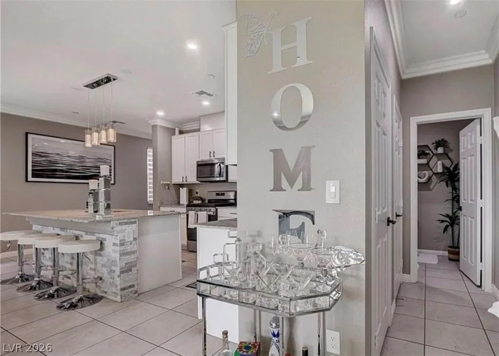 1637 Harvest Pecan, Las Vegas, NV 89108