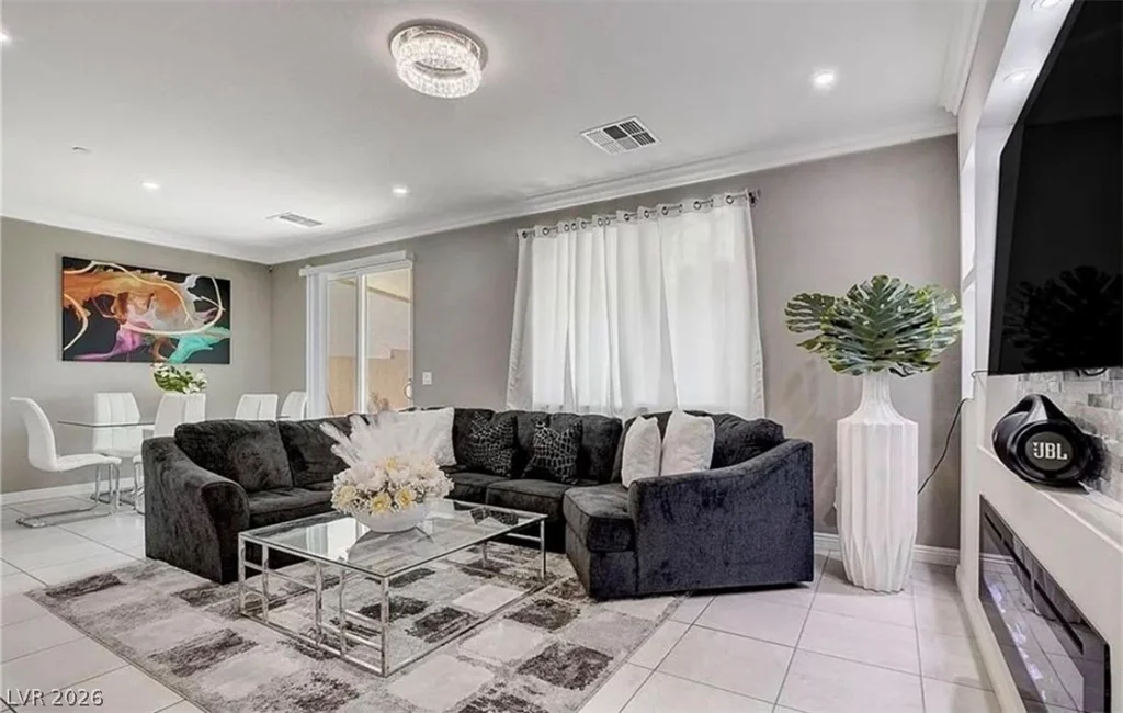 1637 Harvest Pecan, Las Vegas, NV 89108