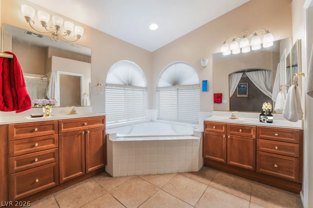 11261 Playa Caribe, Las Vegas, NV 89138
