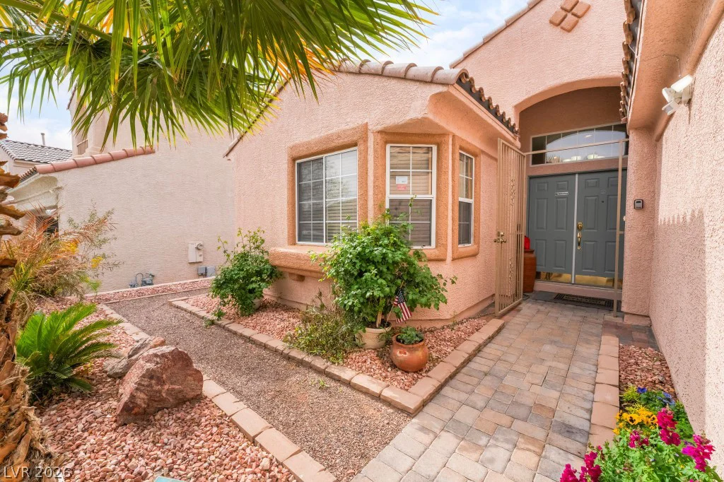 11261 Playa Caribe, Las Vegas, NV 89138