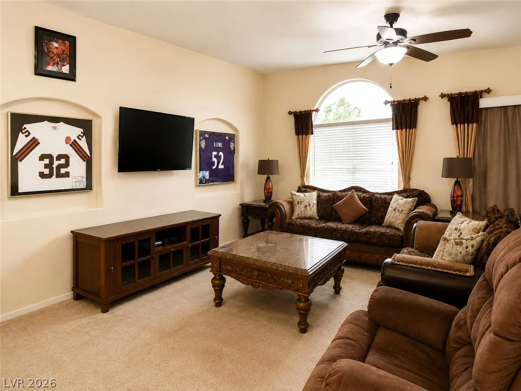 7642 Plunging Falls, Las Vegas, NV 89131