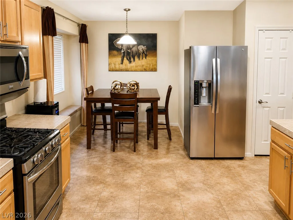7642 Plunging Falls, Las Vegas, NV 89131