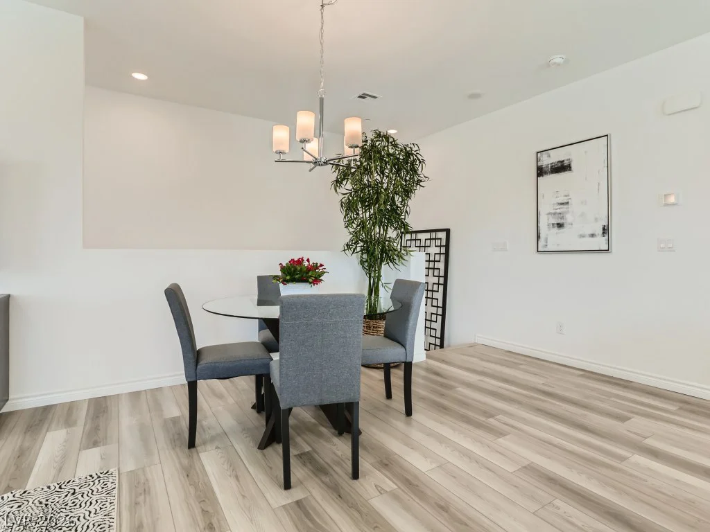 25 Barbara, Las Vegas, NV 89183