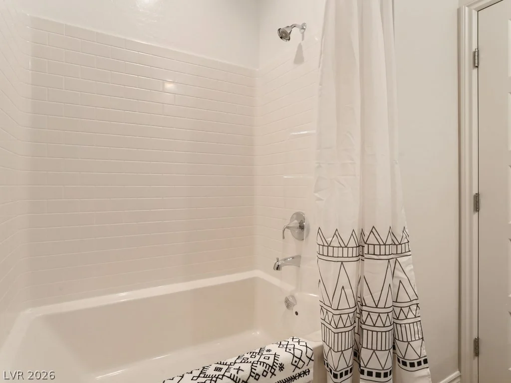 25 Barbara, Las Vegas, NV 89183