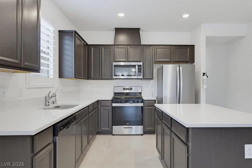 6819 Feather Hill, North Las Vegas, NV 89086