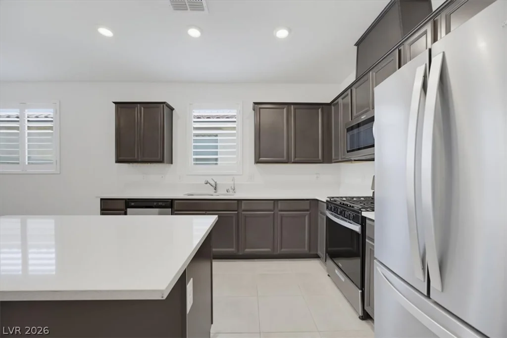 6819 Feather Hill, North Las Vegas, NV 89086