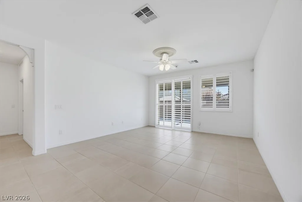 6819 Feather Hill, North Las Vegas, NV 89086