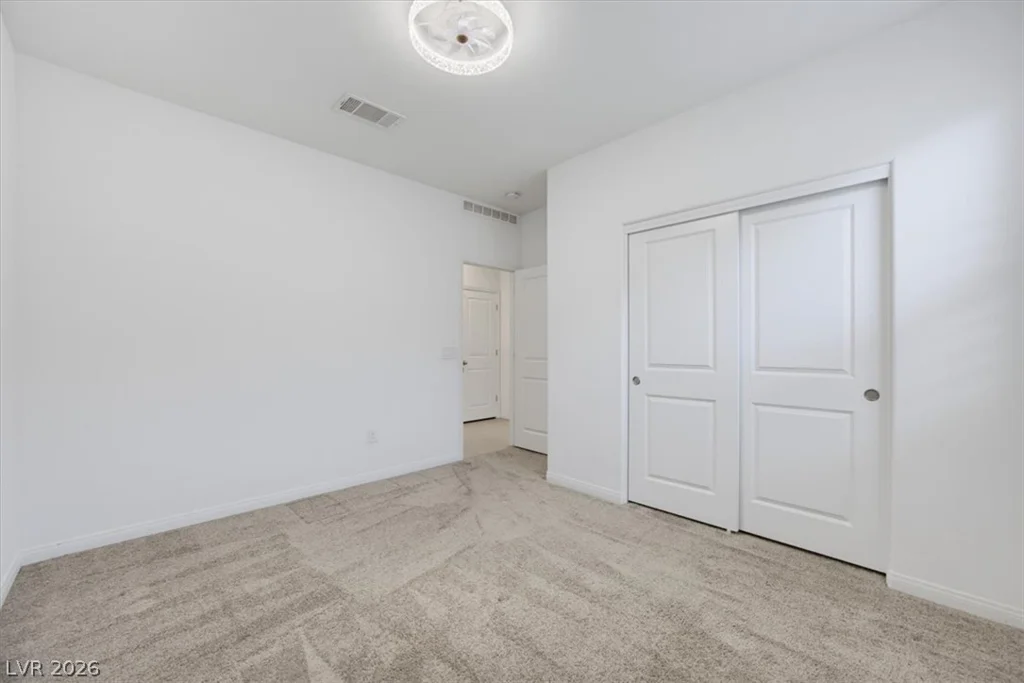 6819 Feather Hill, North Las Vegas, NV 89086