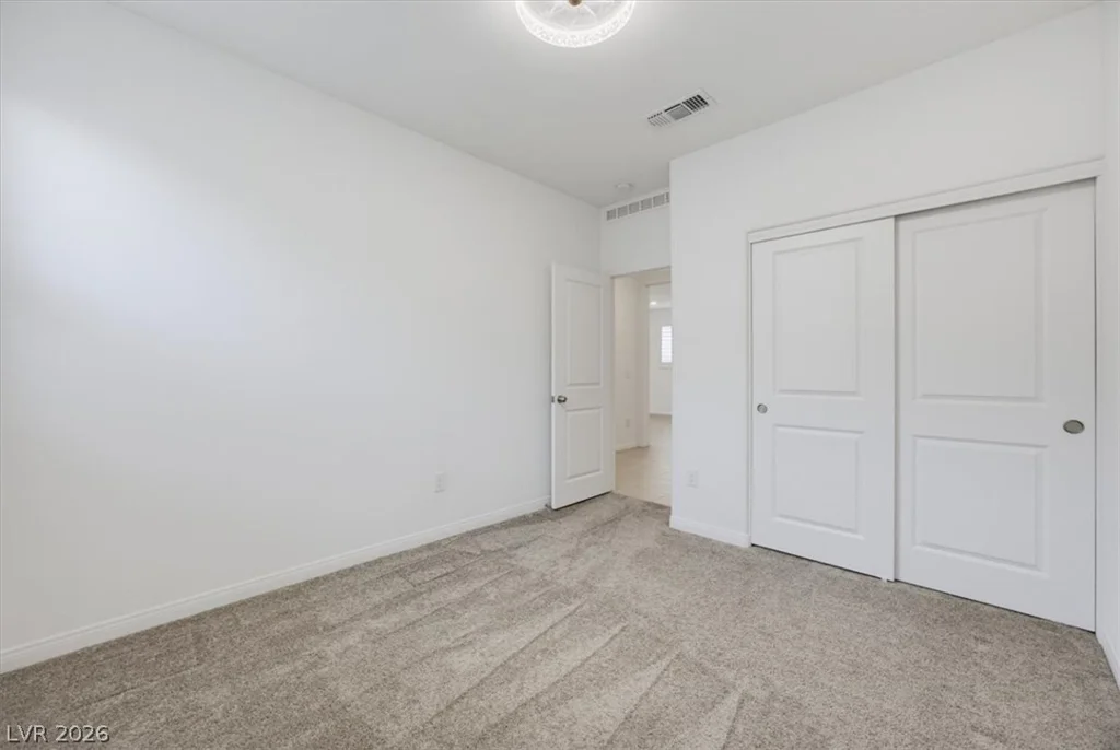 6819 Feather Hill, North Las Vegas, NV 89086