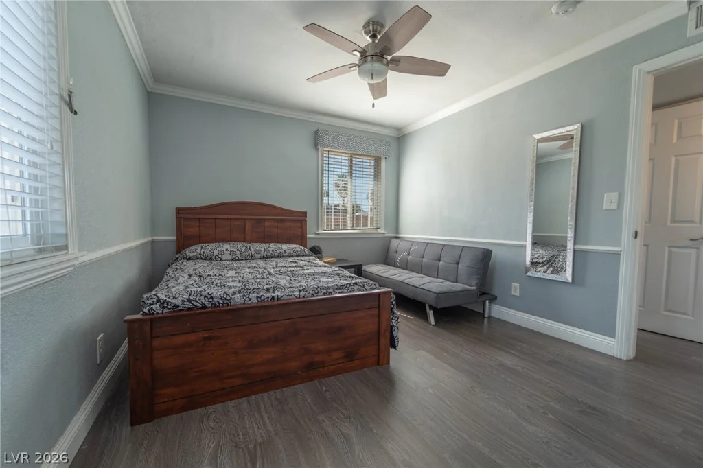 2101 Santa Paula, Las Vegas, NV 89104