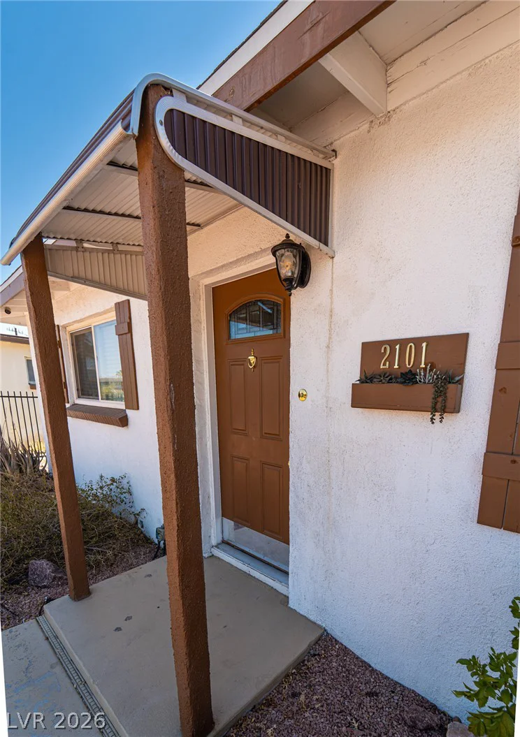 2101 Santa Paula, Las Vegas, NV 89104