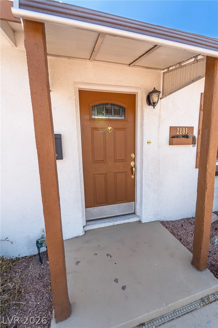 2101 Santa Paula, Las Vegas, NV 89104