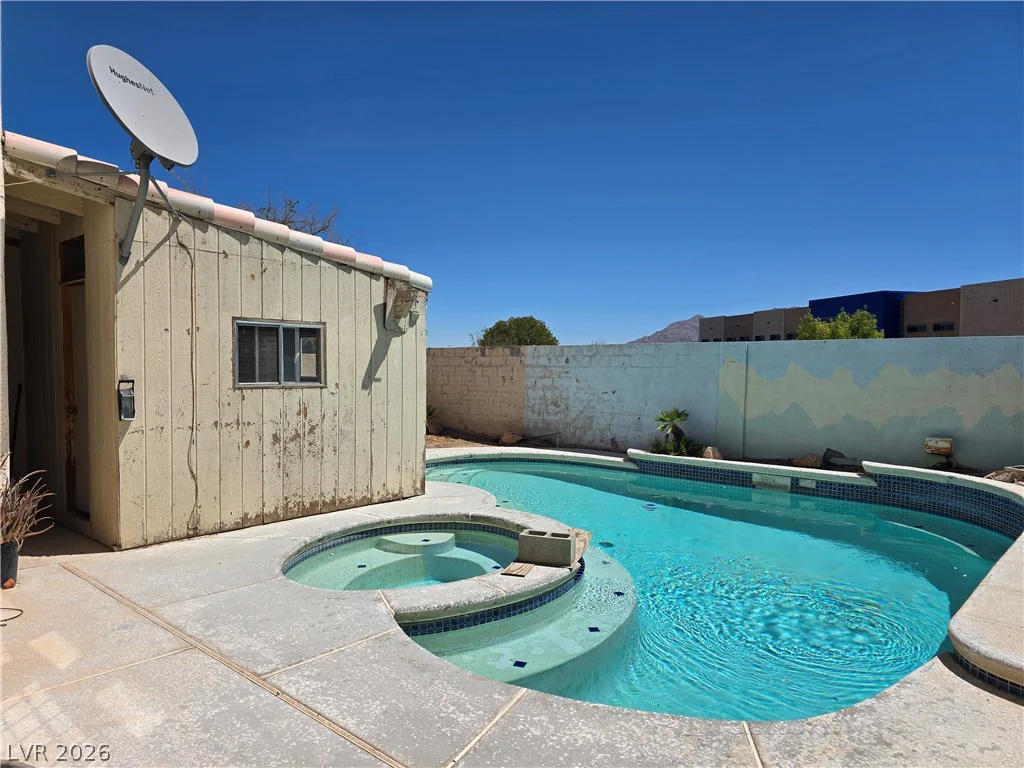 2042 Shannon Christine, Las Vegas, NV 89104