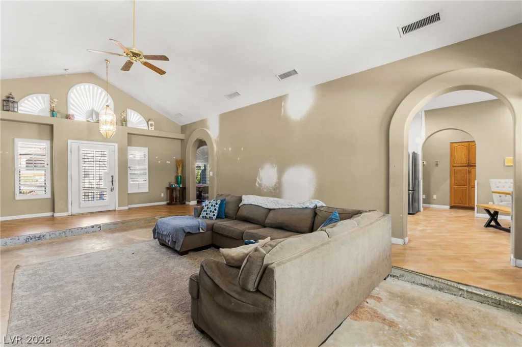 8810 Washburn, Las Vegas, NV 89149