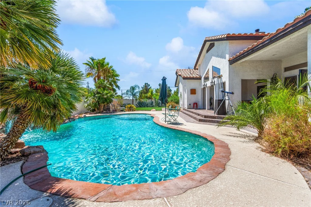 8810 Washburn, Las Vegas, NV 89149