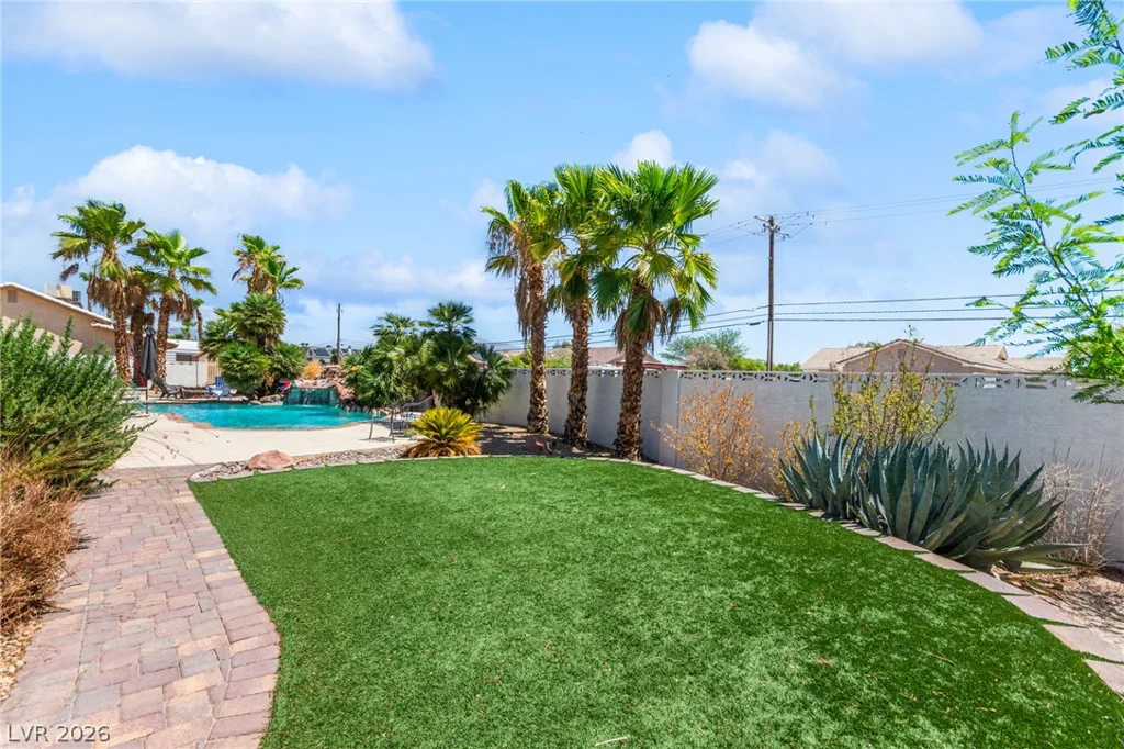 8810 Washburn, Las Vegas, NV 89149