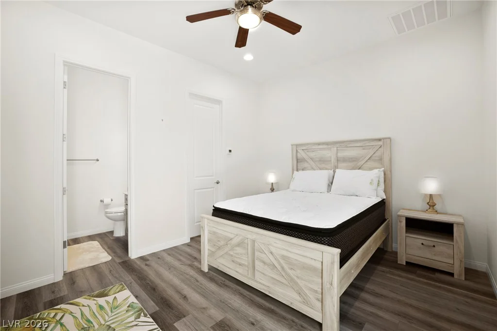 382 Nine Mile Creek, Las Vegas, NV 89138