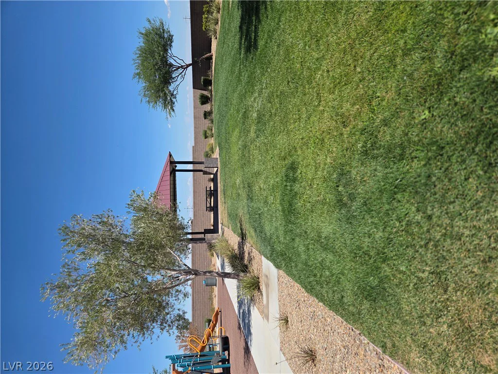 382 Nine Mile Creek, Las Vegas, NV 89138