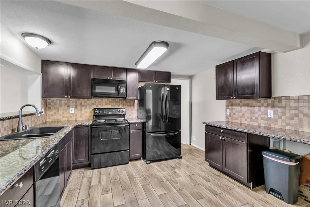 5101 Sun Valley, Las Vegas, NV 89122