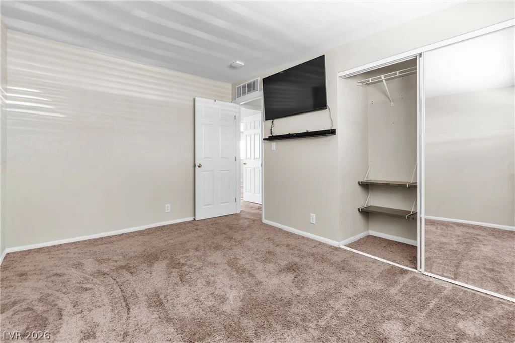 5101 Sun Valley, Las Vegas, NV 89122