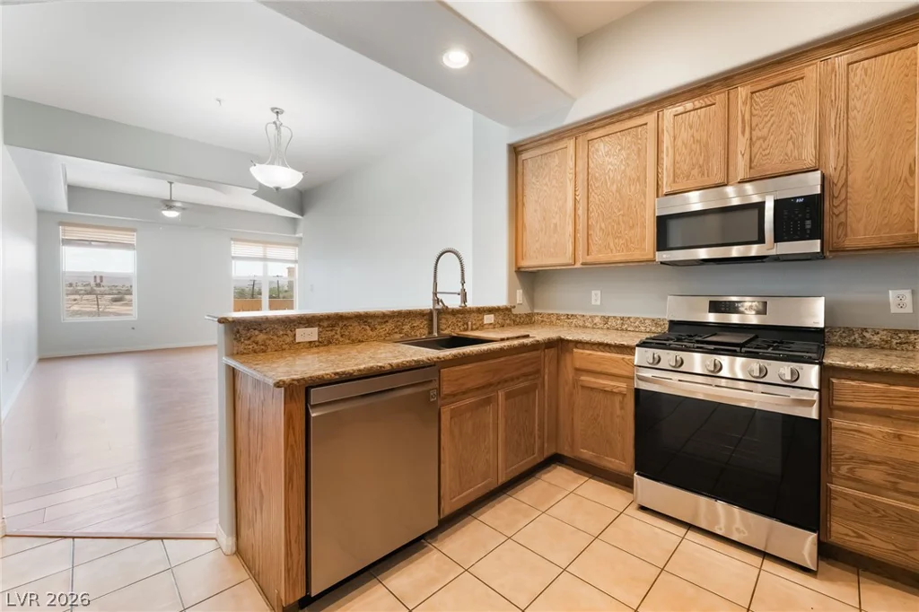 68 Serene, Las Vegas, NV 89123