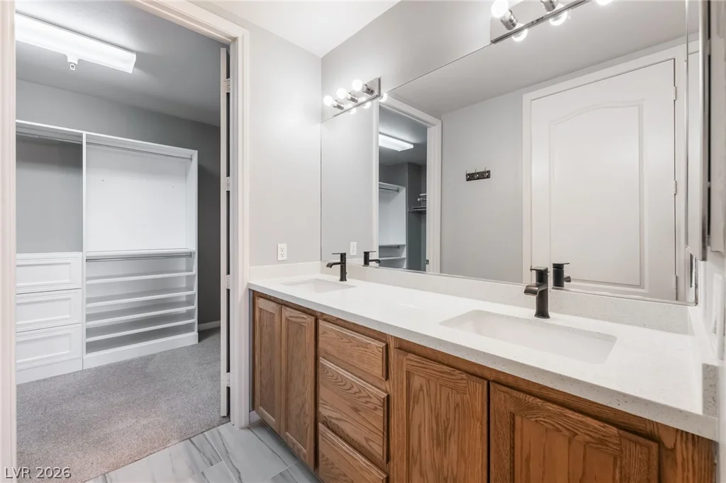 68 Serene, Las Vegas, NV 89123
