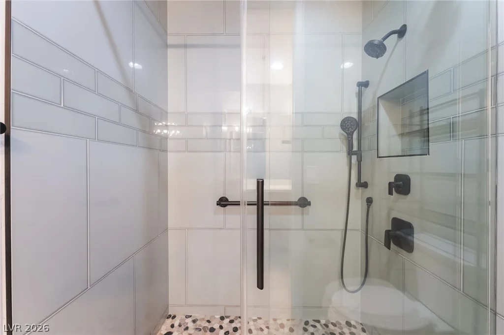 68 Serene, Las Vegas, NV 89123