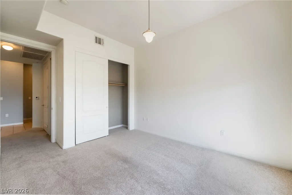 68 Serene, Las Vegas, NV 89123