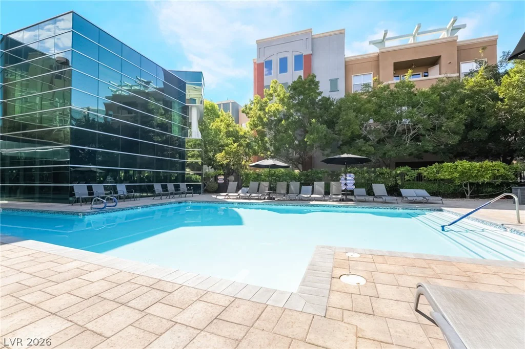 68 Serene, Las Vegas, NV 89123