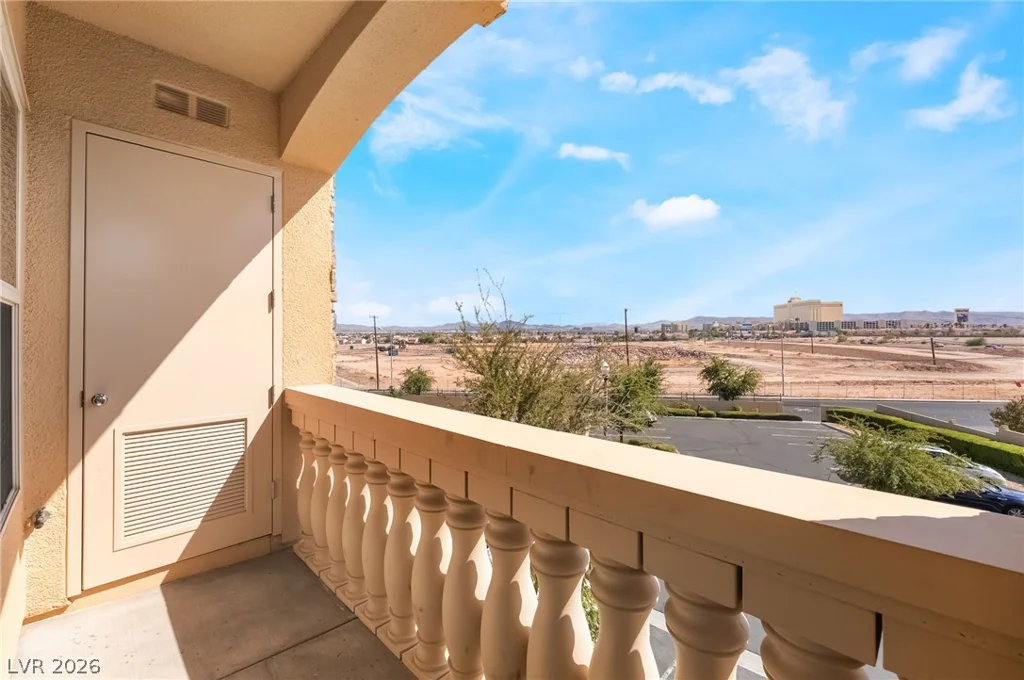 68 Serene, Las Vegas, NV 89123