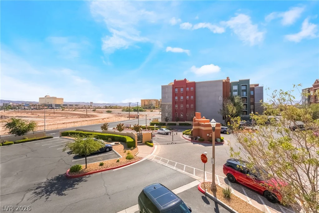 68 Serene, Las Vegas, NV 89123