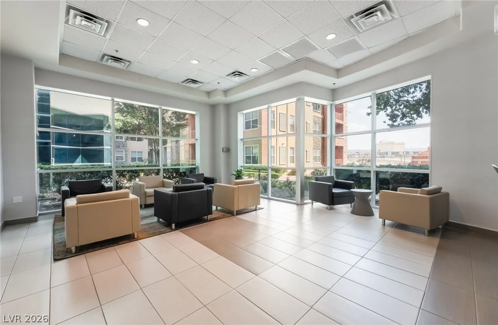 68 Serene, Las Vegas, NV 89123