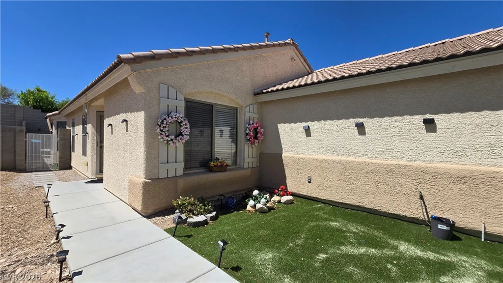 9671 Giddings, Las Vegas, NV 89148