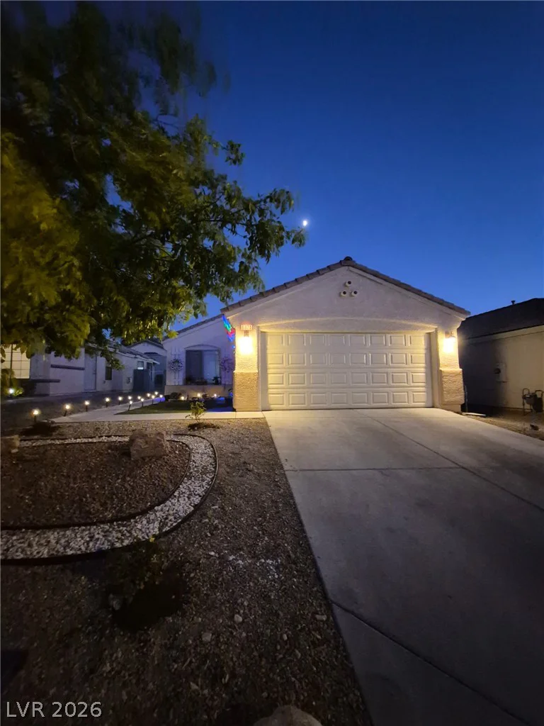 9671 Giddings, Las Vegas, NV 89148