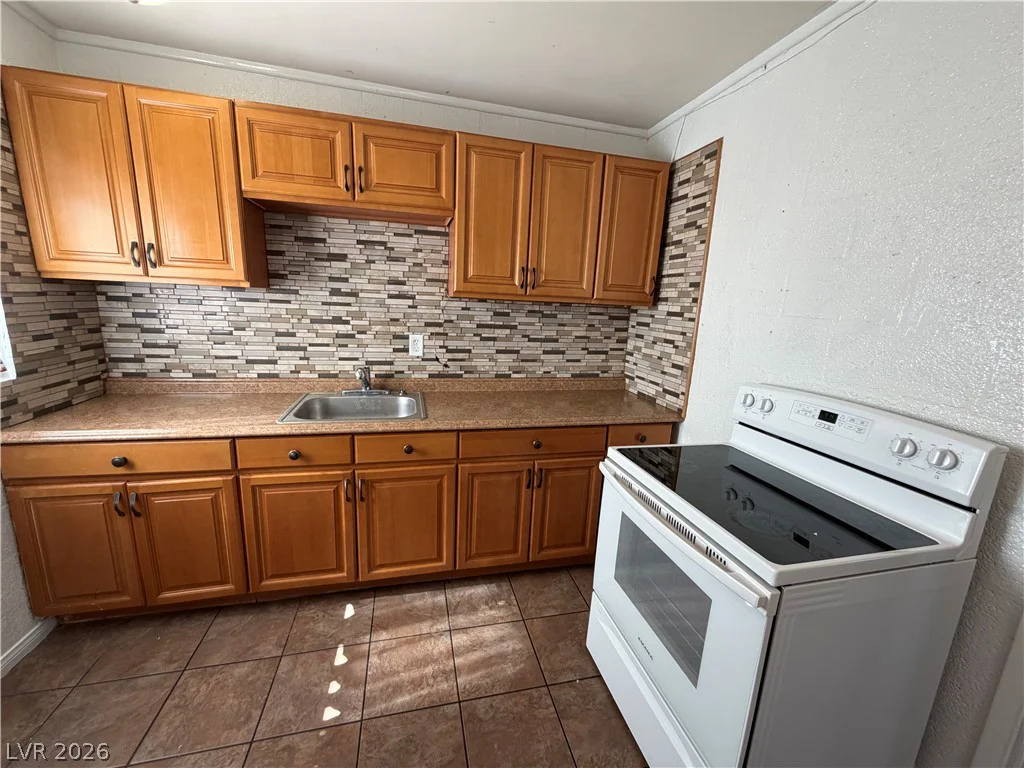 4312 Cory, Las Vegas, NV 89107