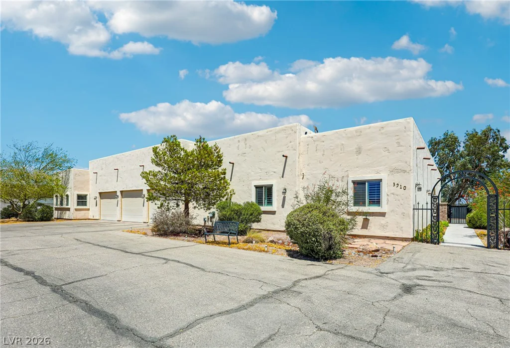3910 Pebble, Las Vegas, NV 89139