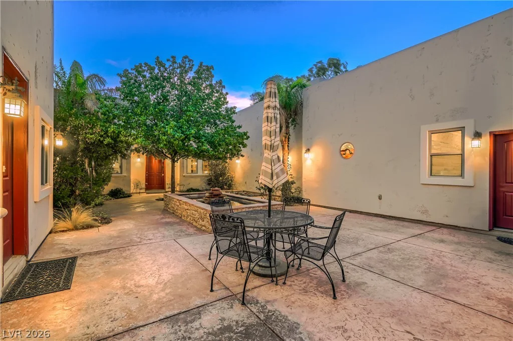 3910 Pebble, Las Vegas, NV 89139