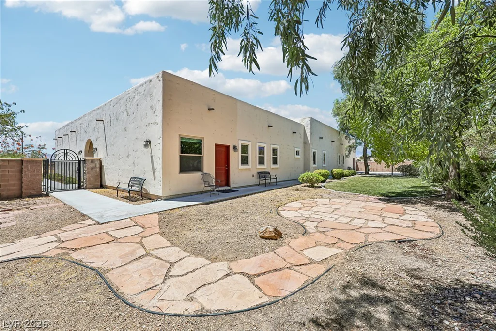 3910 Pebble, Las Vegas, NV 89139