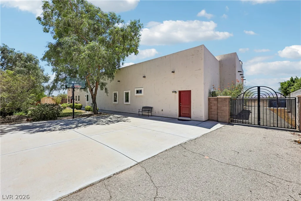 3910 Pebble, Las Vegas, NV 89139