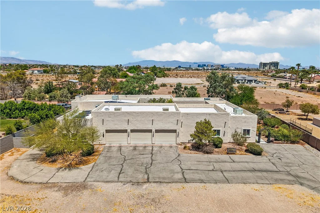 3910 Pebble, Las Vegas, NV 89139