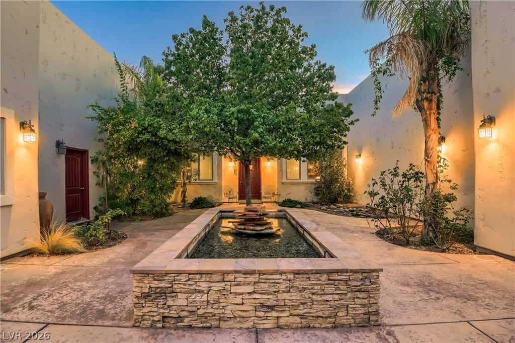 3910 Pebble, Las Vegas, NV 89139