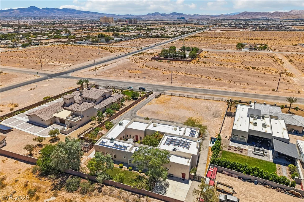 3910 Pebble, Las Vegas, NV 89139