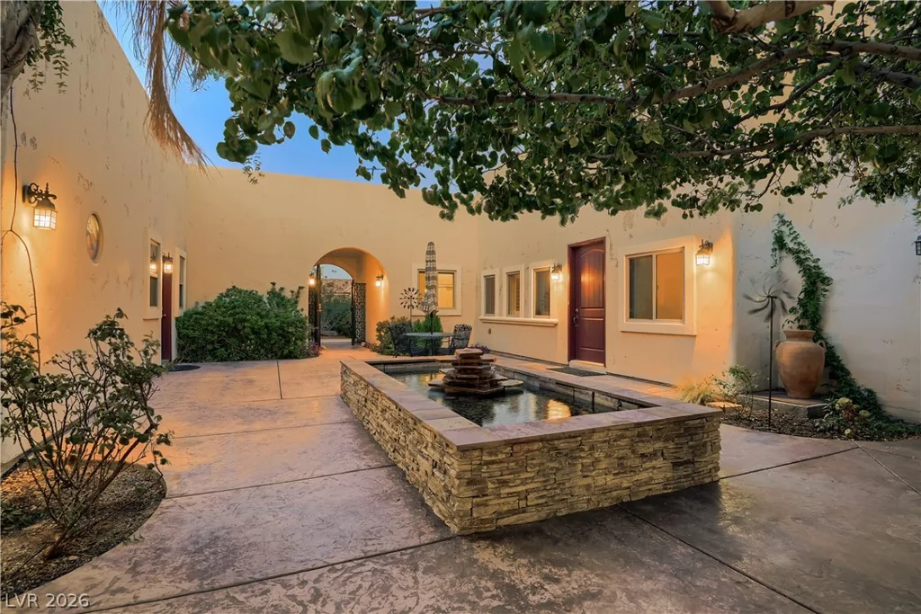 3910 Pebble, Las Vegas, NV 89139