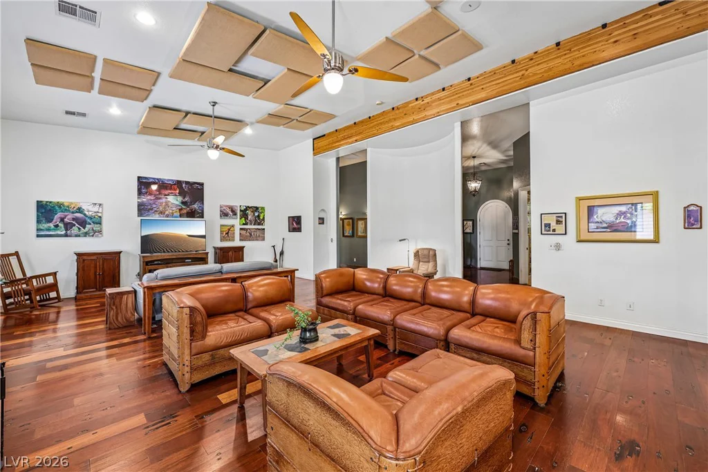 3910 Pebble, Las Vegas, NV 89139