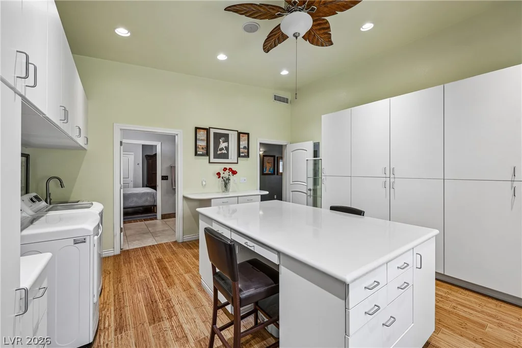 3910 Pebble, Las Vegas, NV 89139