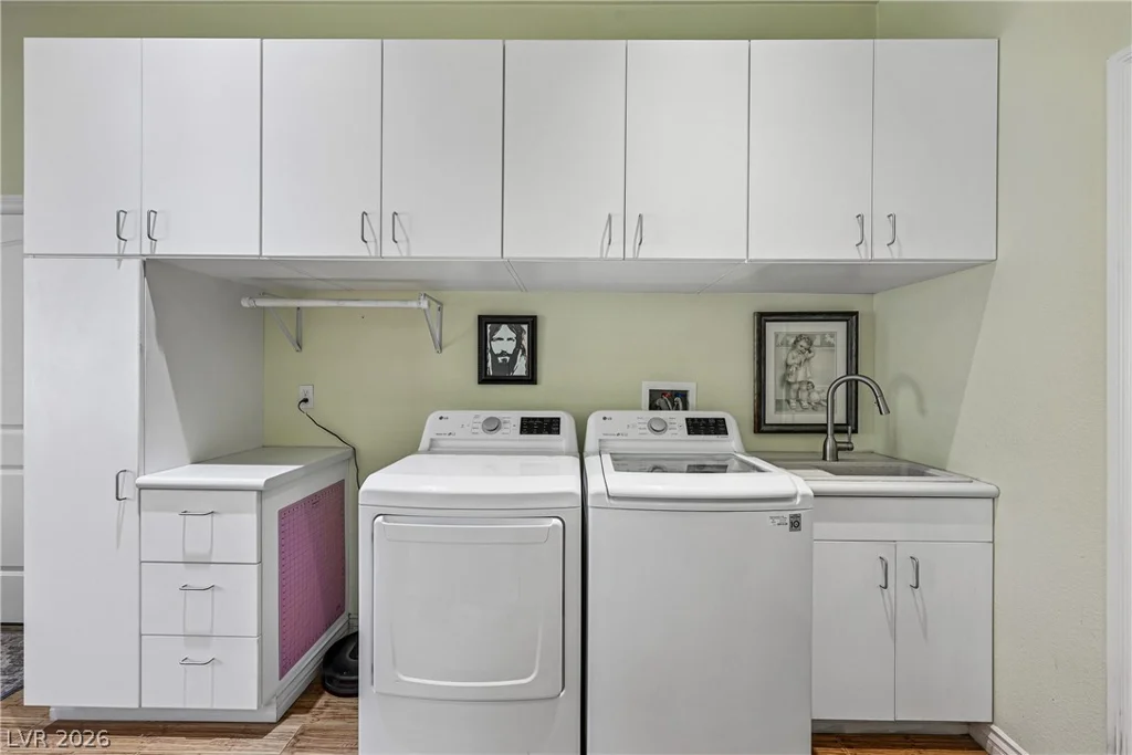 3910 Pebble, Las Vegas, NV 89139