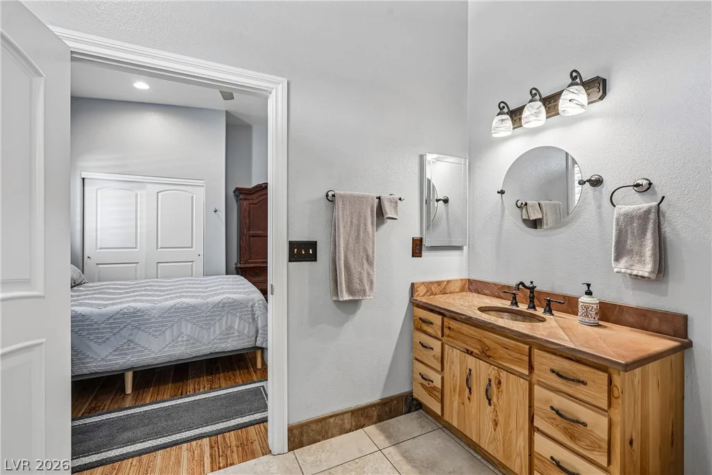3910 Pebble, Las Vegas, NV 89139