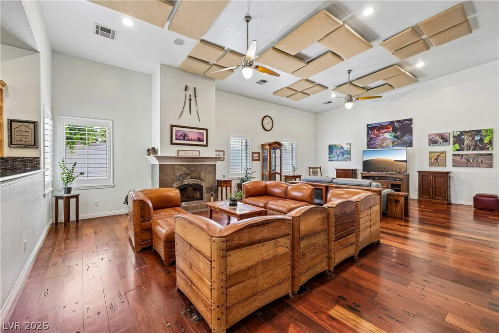 3910 Pebble, Las Vegas, NV 89139