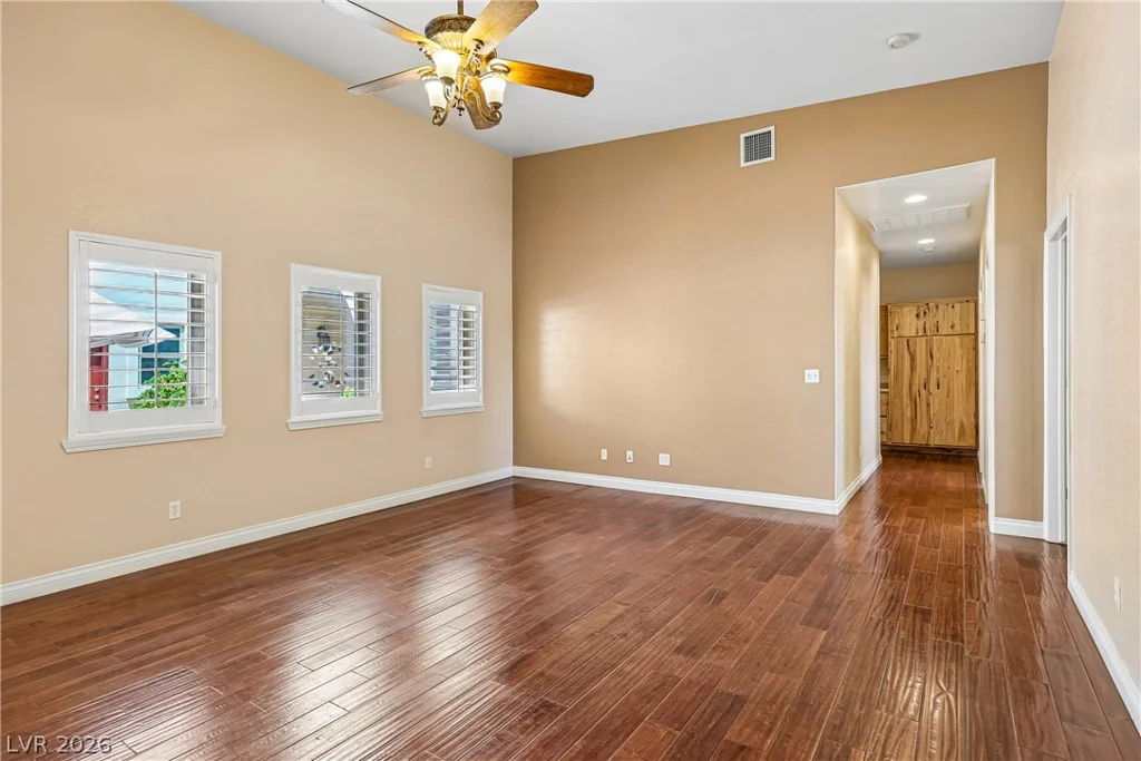 3910 Pebble, Las Vegas, NV 89139